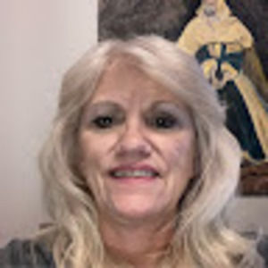 Meet your Posher, Deborah